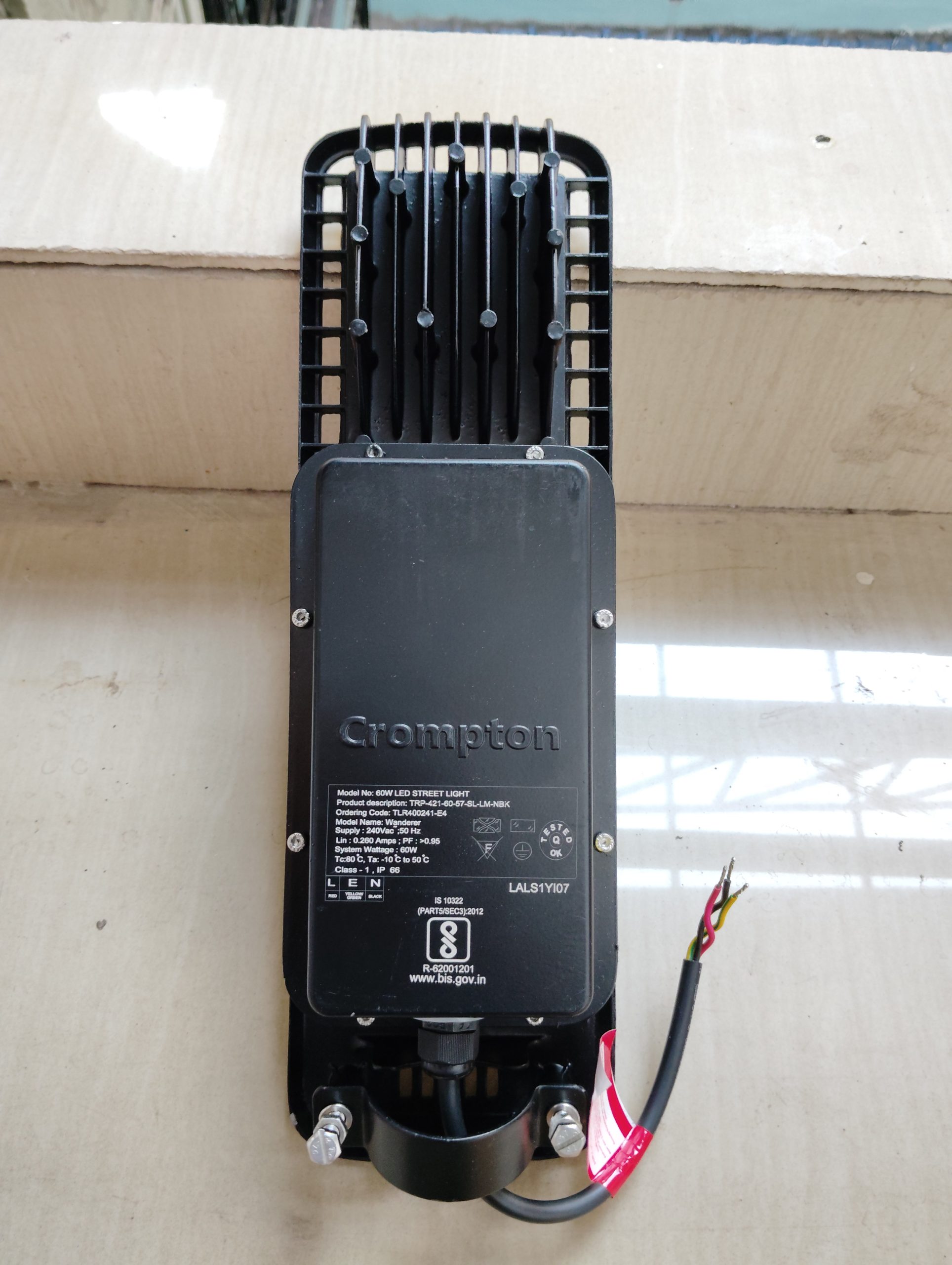 Crompton 60W LED Street Light (Model: TRP-421-60-57-SL-LM-NBK) - Image 4