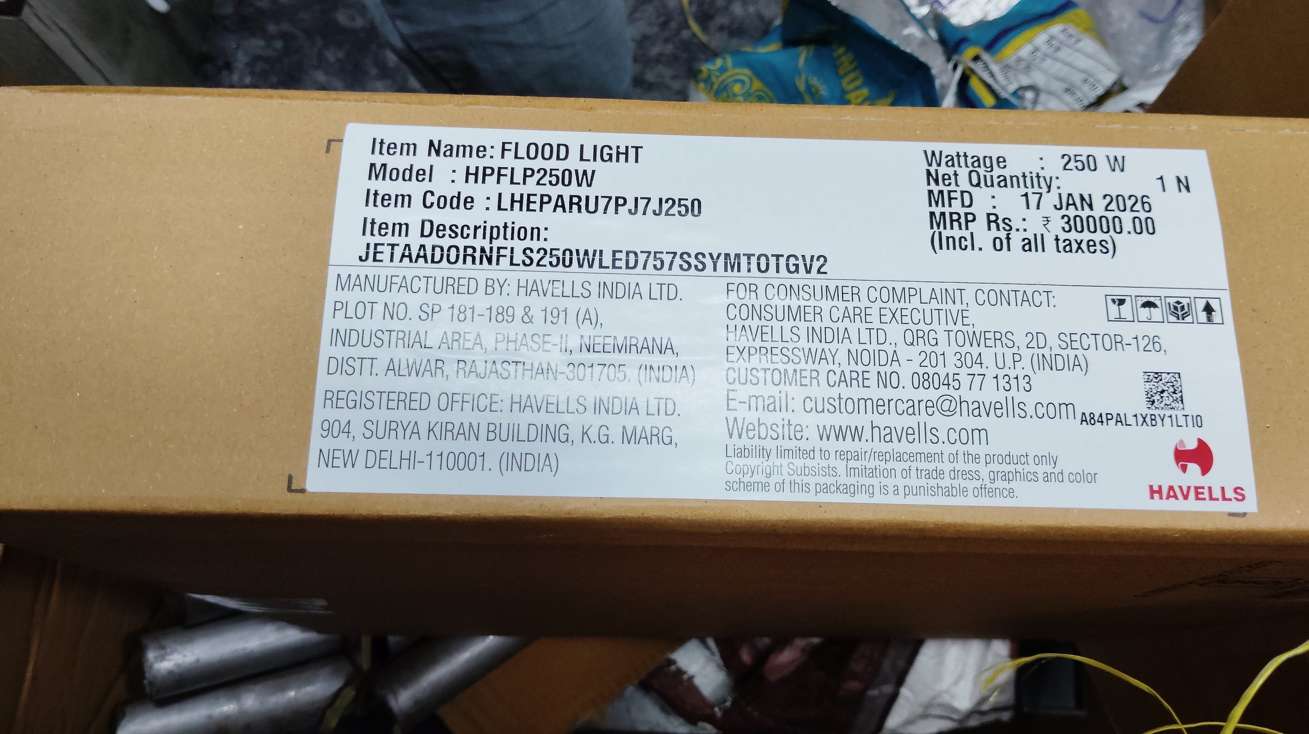 Havells 250W Flood lgiht Jeta Adorn ( HPFLP250 W ) - Image 2
